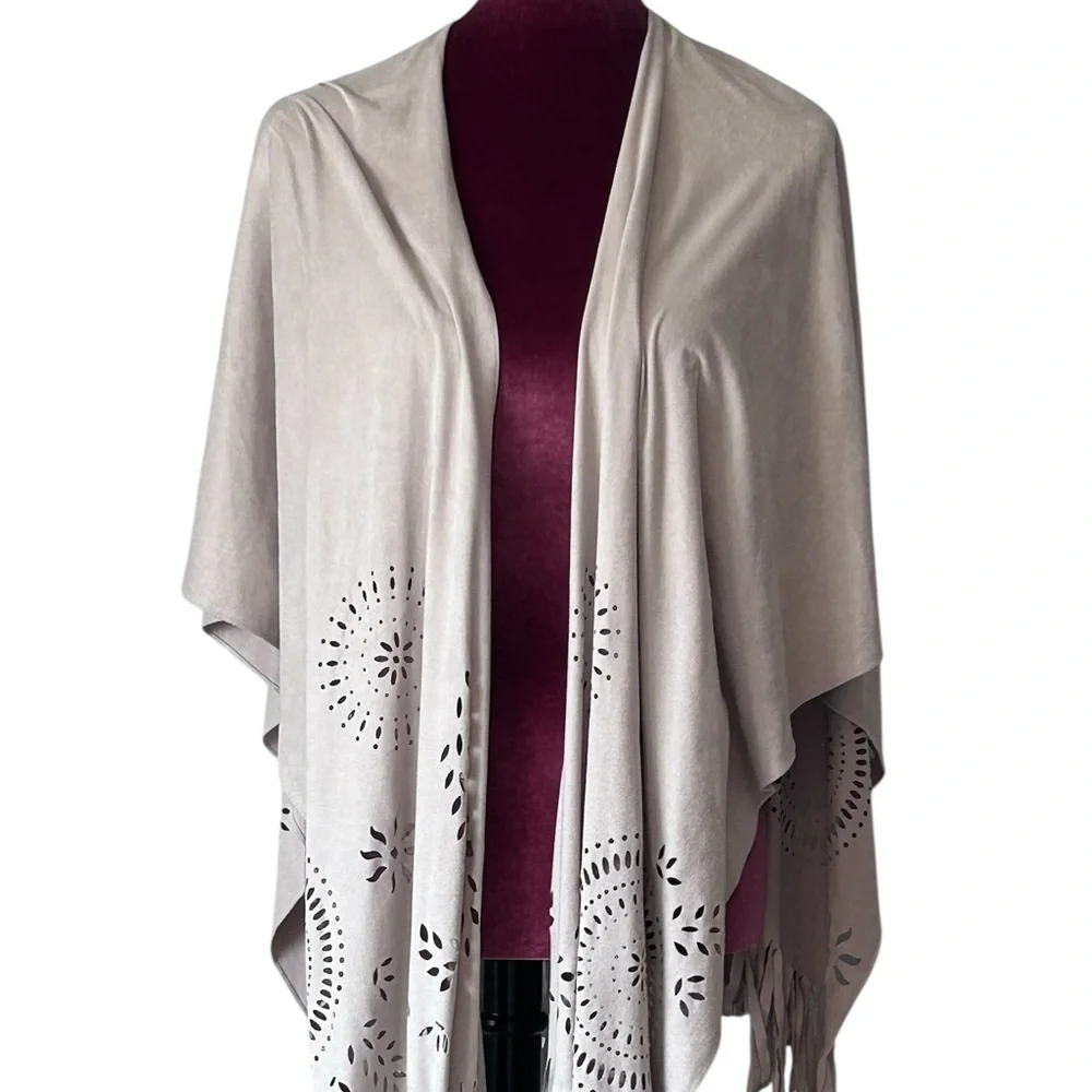 Chico’s Women’s Faux Microsuede Cream Cutout Boho Fringe Western Wrap